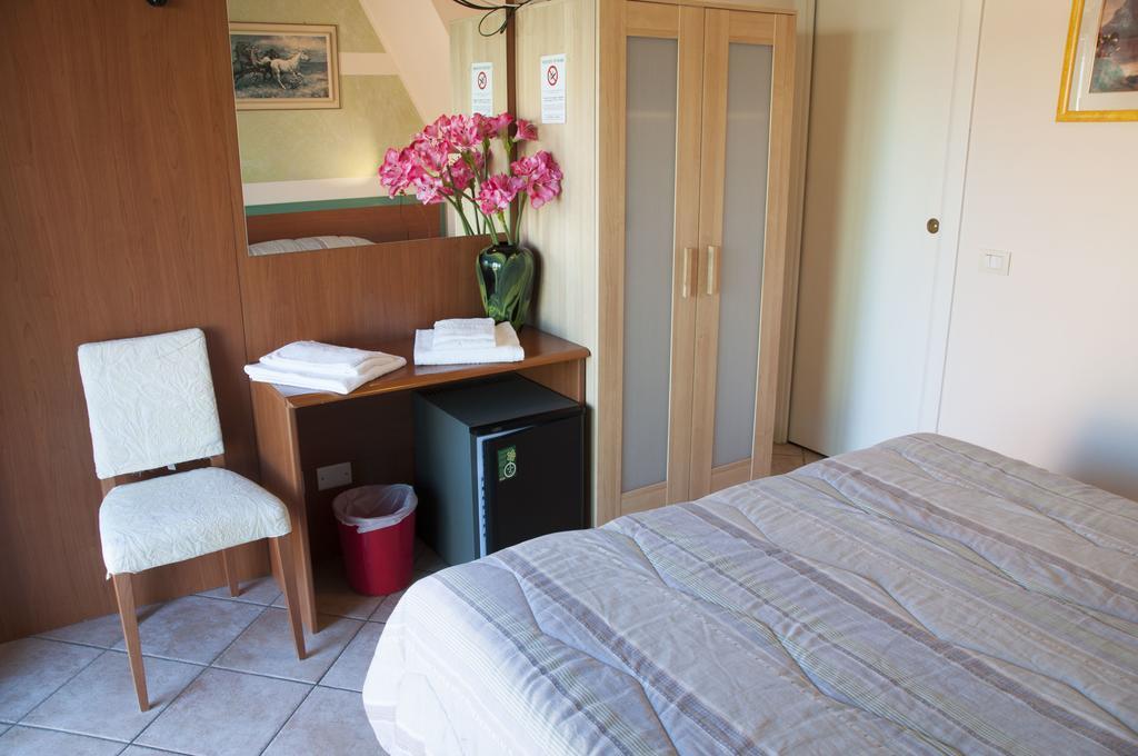 Villa Chiara Lazise Eksteriør billede