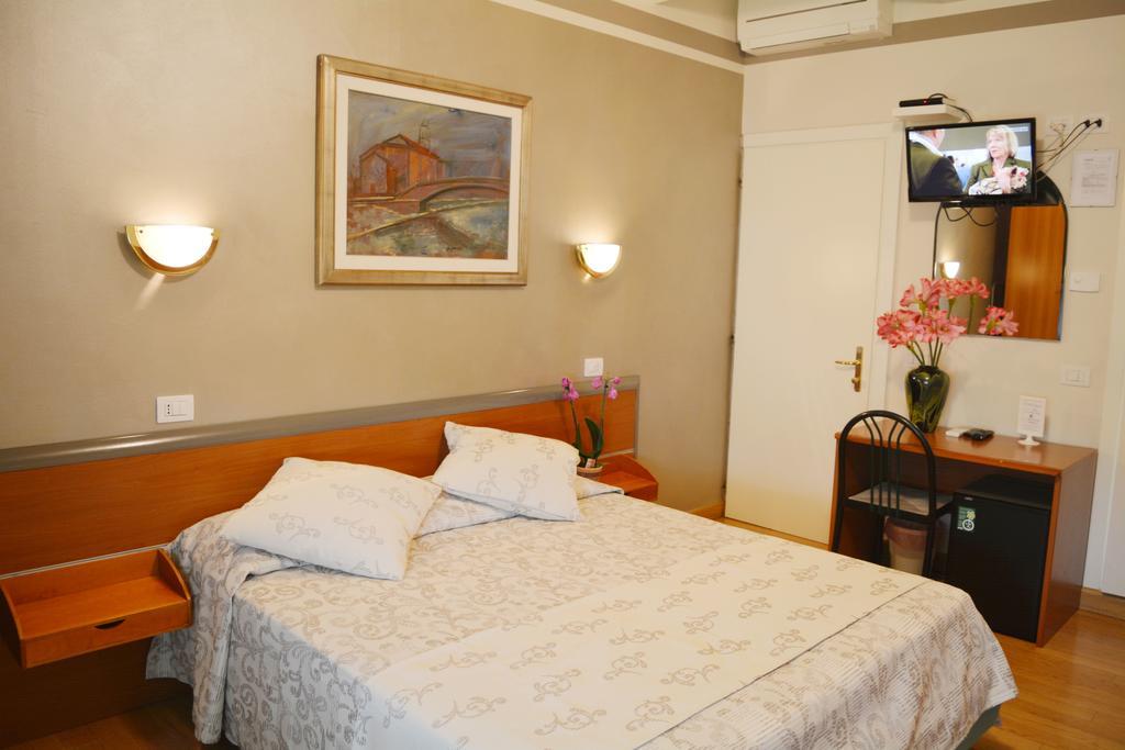 Villa Chiara Lazise Eksteriør billede