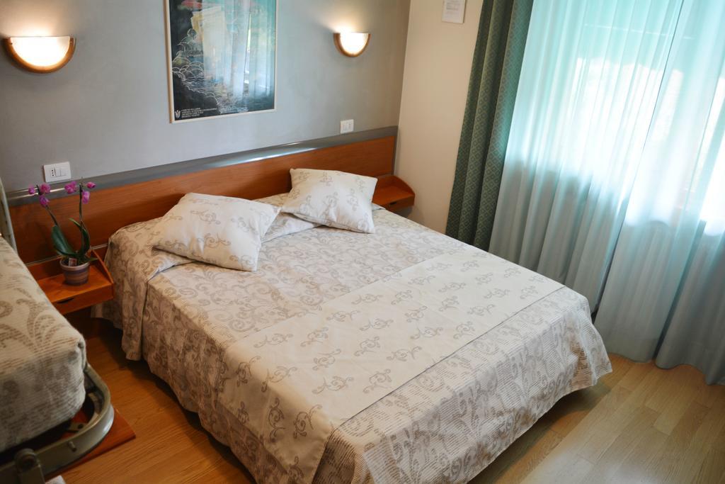 Villa Chiara Lazise Eksteriør billede