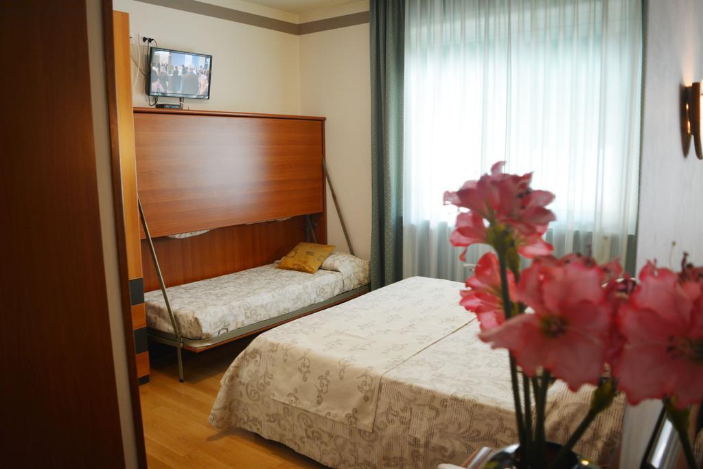 Villa Chiara Lazise Eksteriør billede